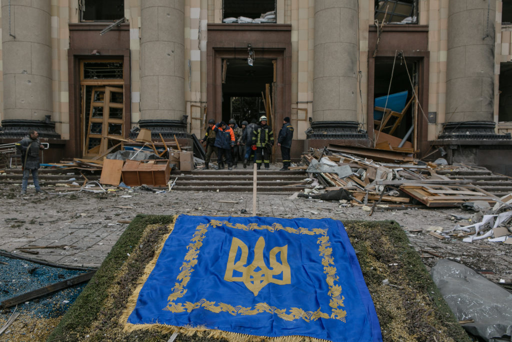Ukranian bulding destroid by Russian attacks Ukraine